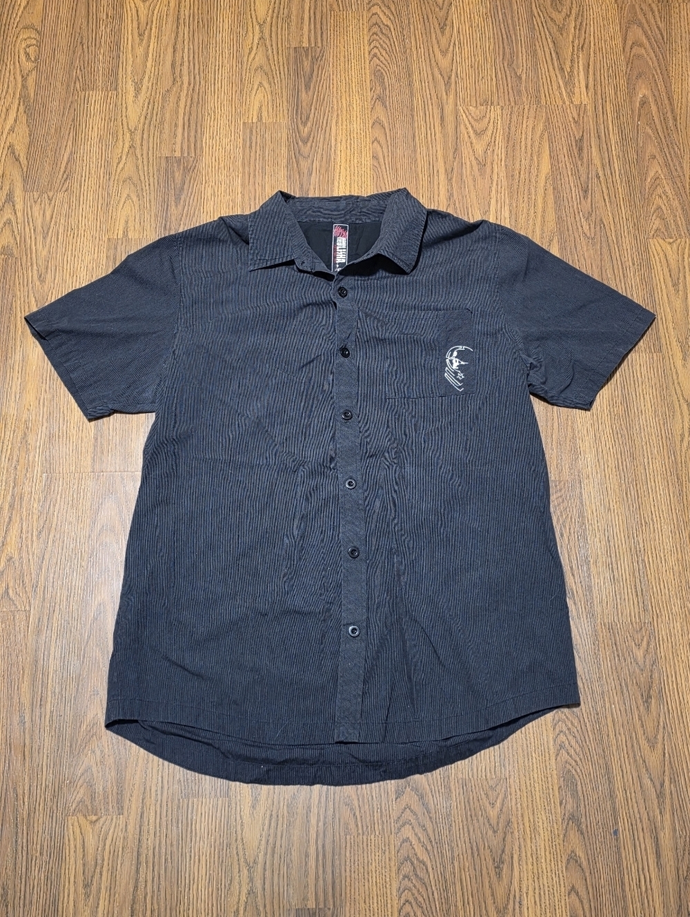 Men's Metal Mulisha Black Button-Down Shirt Size L Edgy Streetwear Style Casual